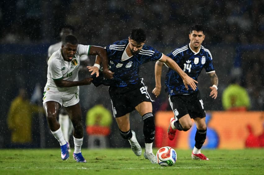 A Argentina venceu Mauritânia por 2 a 1 (Foto: Luis ROBAYO / AFP)