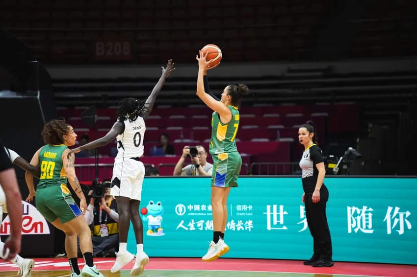 Brasileiras no Brasil x Sudão do Sul nas disputas por vaga na Copa do Mundo feminina de Basquete (Foto: FIBA)
