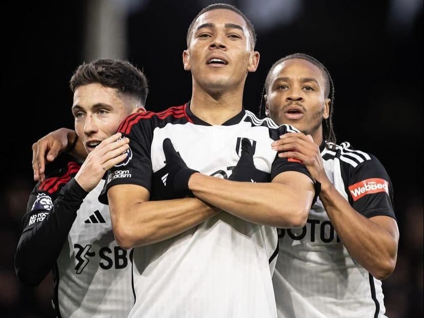 Reforço do Grêmio, Carlos Vinícius em ação pelo Fulham (Foto: Reprodução / @carlosvinicius95)