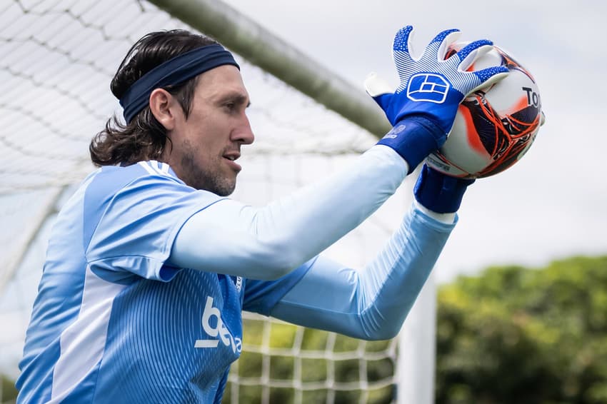 Cássio em treinamento (Gustavo Aleixo / Cruzeiro)