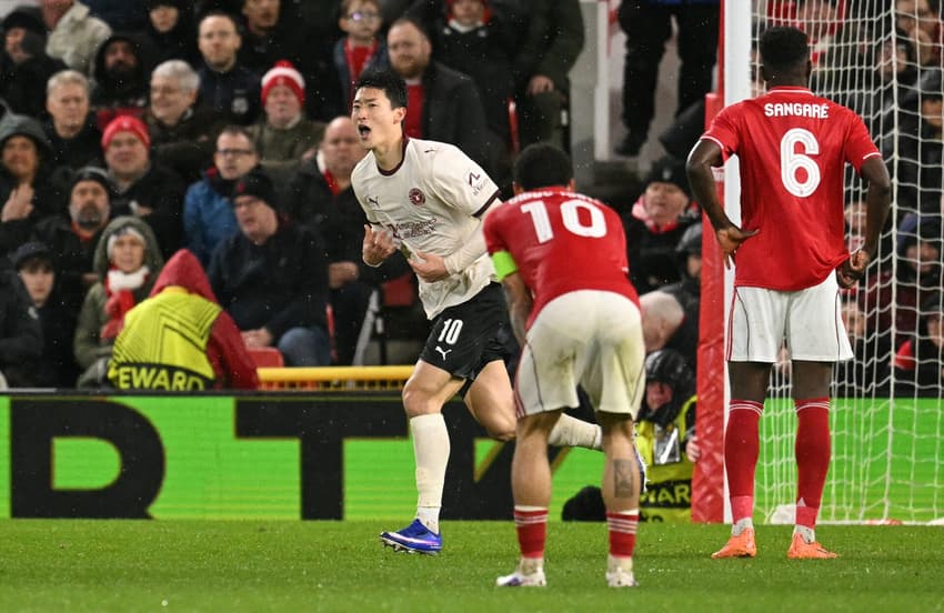 Cho comemora gol do Midtjylland contra o Nottingham Forest, pela Europa League