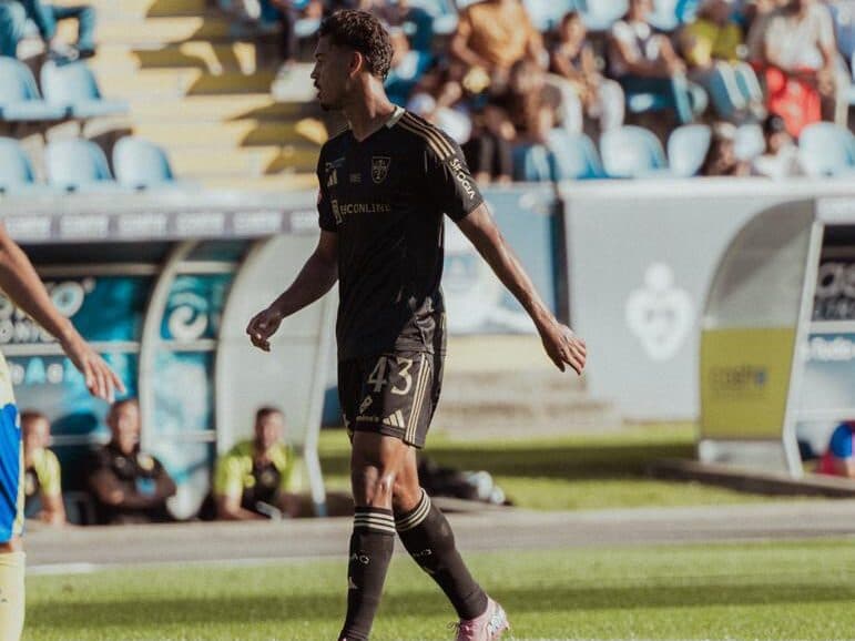 Ex-Botafogo, David Sousa é destaque no Casa Pia (Foto: Divulgação)