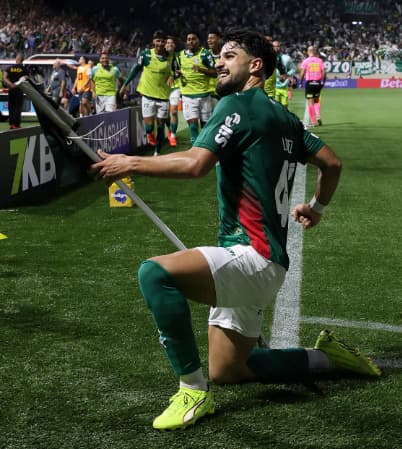 Flaco López, do Palmeiras, está próximo de assegurar uma vaga na próxima Copa do Mundo (Foto: Cesar Greco/Palmeiras/by Canon)