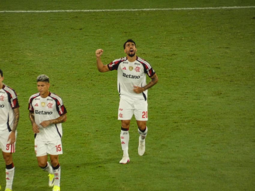 Comemoração de Lucas Paquetá em Madureira x Flamengo (Foto: Lucas Bayer/Lance!)