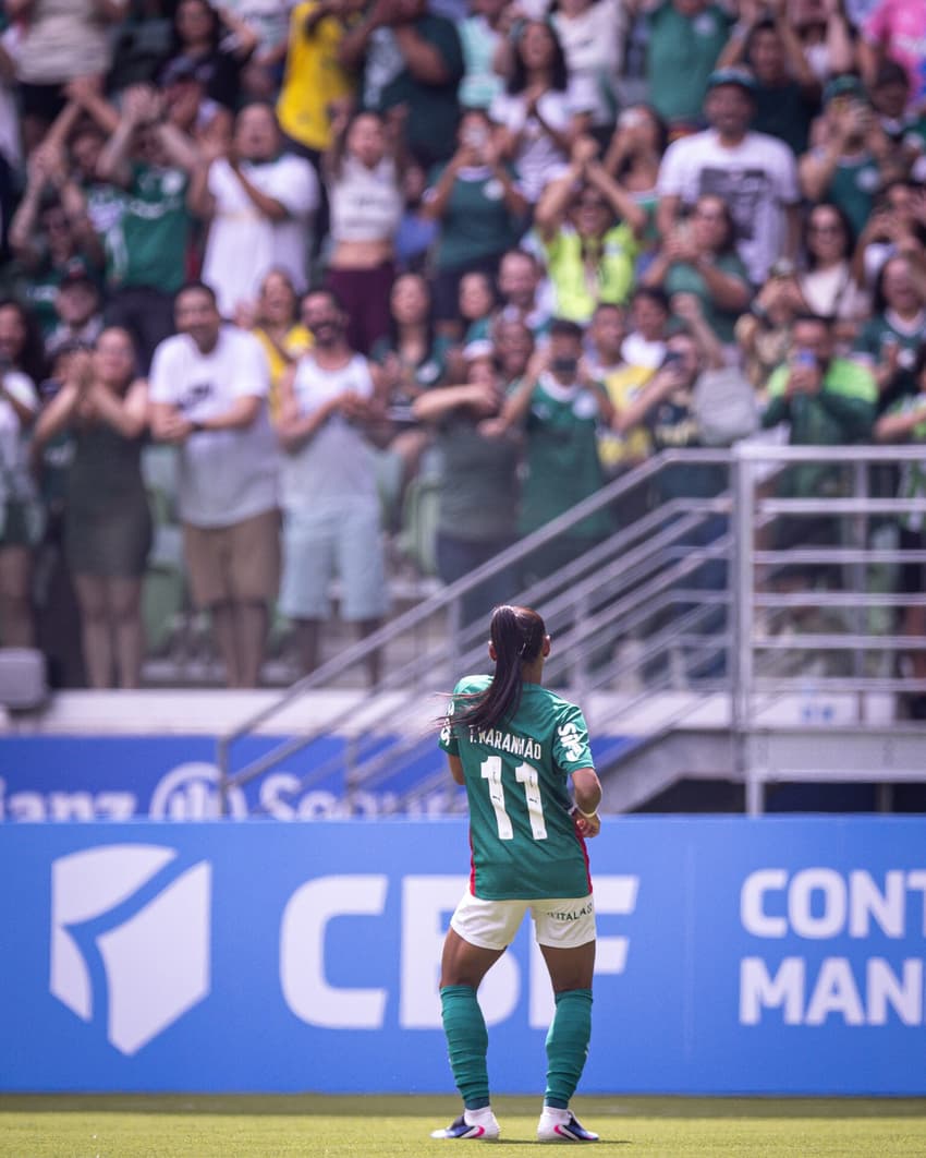Tainá Maranhão comemora gol pelo Palmeiras. (@froesfoto)