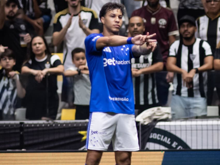 Kaio Jorge comemora gol no clássico (Foto: Gustavo Aleixo/Cruzeiro)