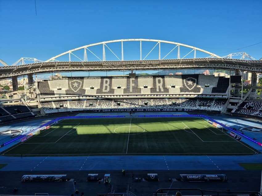Nilton Santos - Botafogo x Flamengo (Foto: Leonardo Bessa / Lance!)