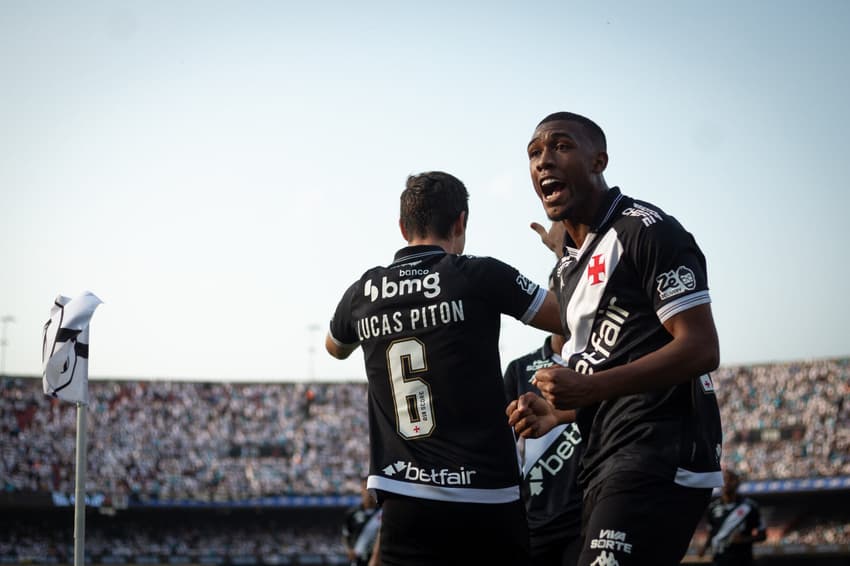 O Vasco goleou o Santos por 6 a 0 no Brasileirão de 2025 (Foto: Matheus Lima/Vasco)