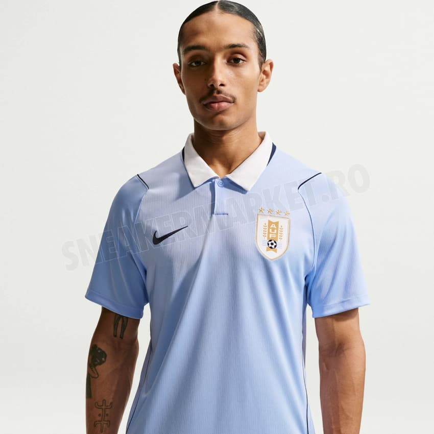 Uruguai - Uniforme I (Foto: Divulgação)