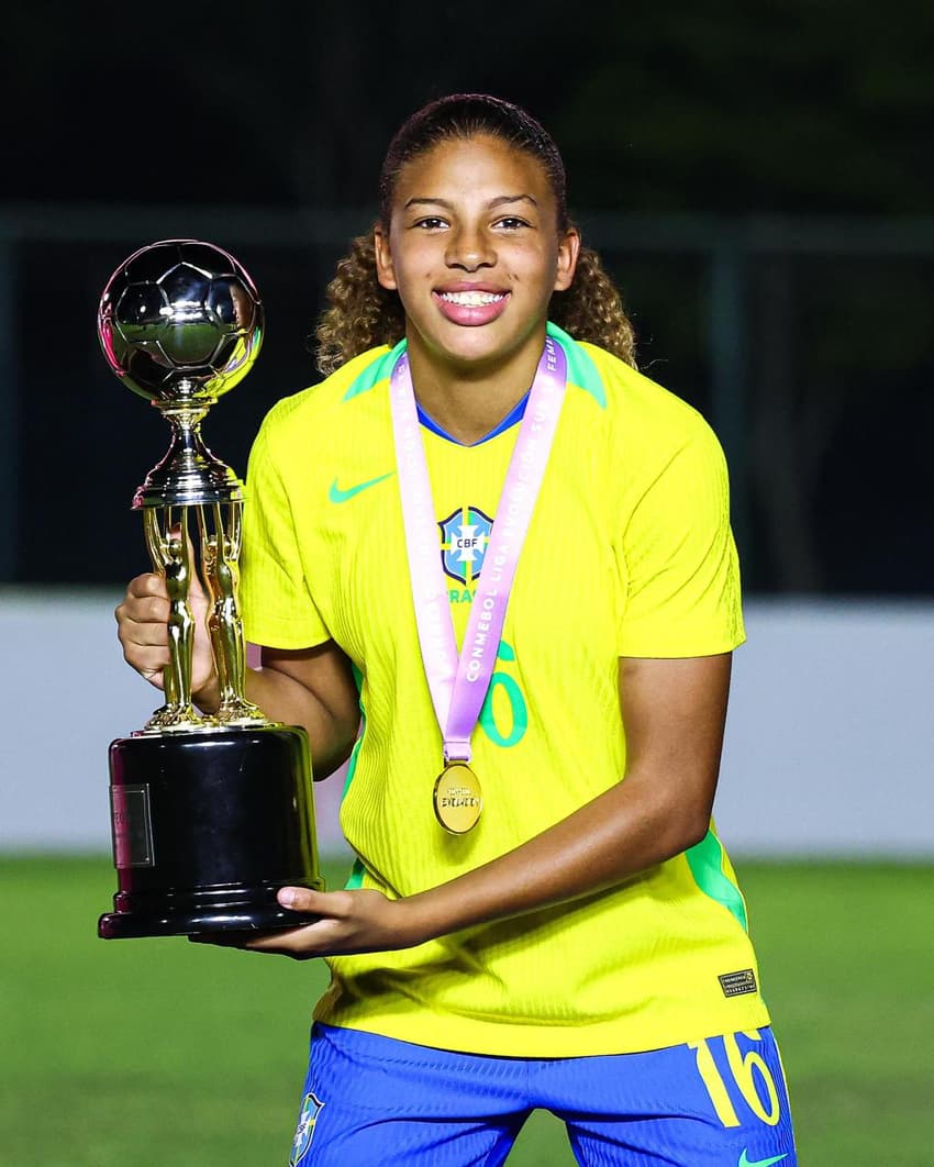 Estephany Oliveira na Seleção Brasileira. (Foto: CBF/Divulgação)