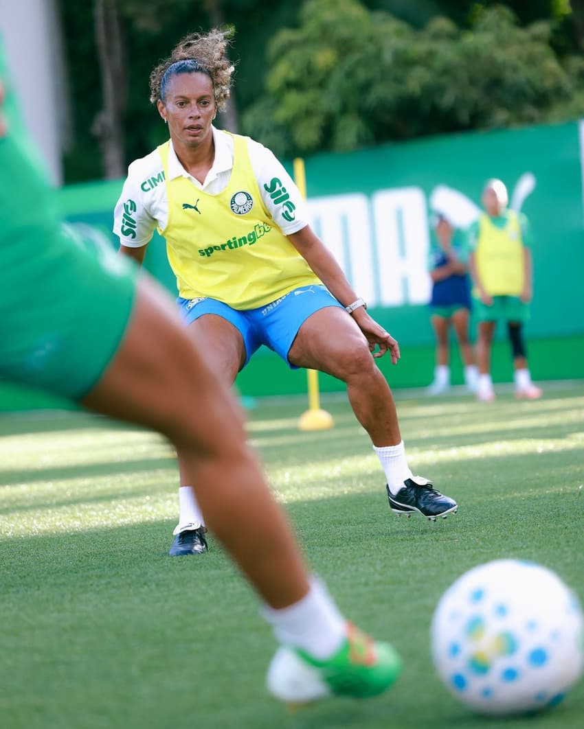 Rosana Augusto durante treino das Palestrinas. (Foto: Palmeiras/Divulgação)