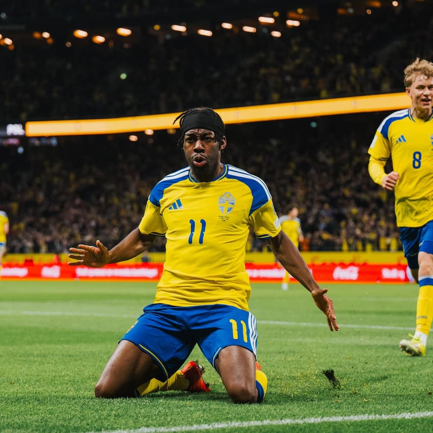 Elanga durante classifcação da Suécia para a Copa do Mundo de 2026 (Foto: Reprodução/X Suécia)