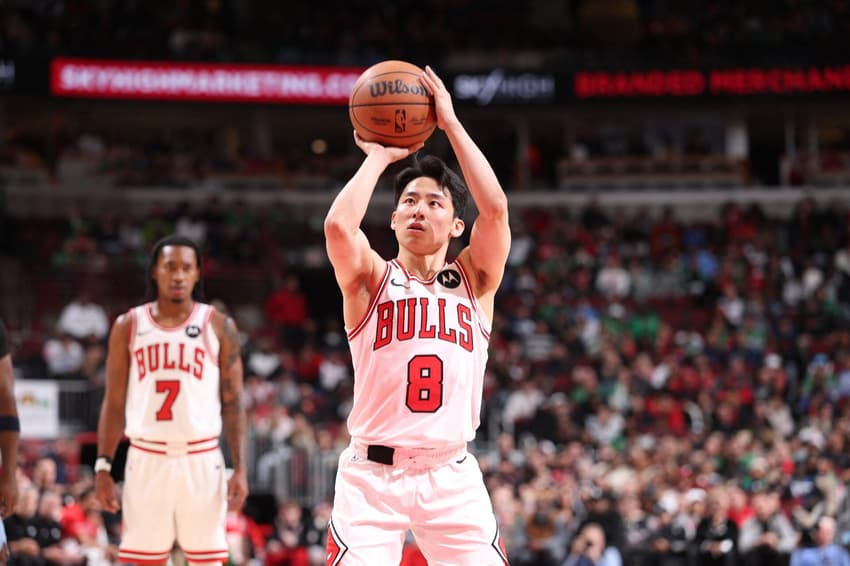Yuki Kawamura jogando pelo Chicago Bulls na NBA (Foto: JEFF HAYNES / NBAE / Getty Images / Getty Images via AFP)