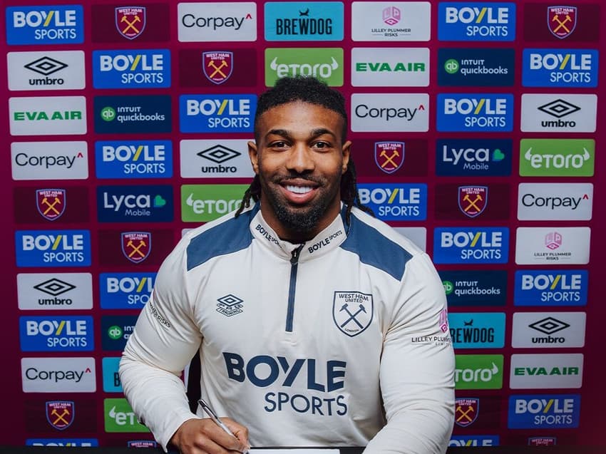 Adama Traoré foi contratado pelo West Ham na última janela de inverno (Foto: Divulgação/West Ham)