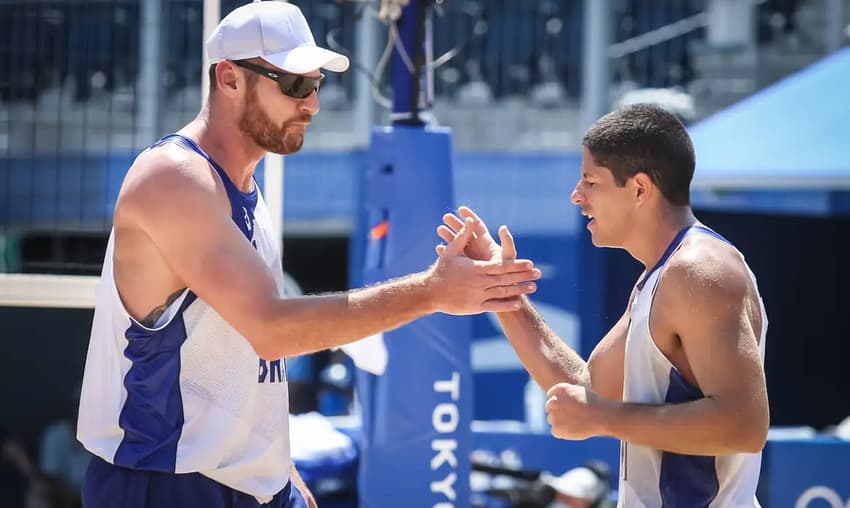 Alison Mamute e Álvaro Filho na disputa de Tóquio 2020 (Foto: Wander Roberto/ COB)