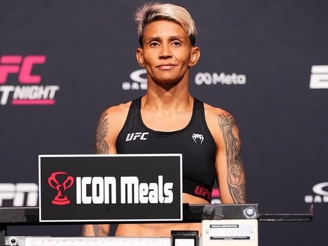 Amanda Lemos está fora do UFC deste sábado (Foto: Reprodução Instagram UFC Brasil)