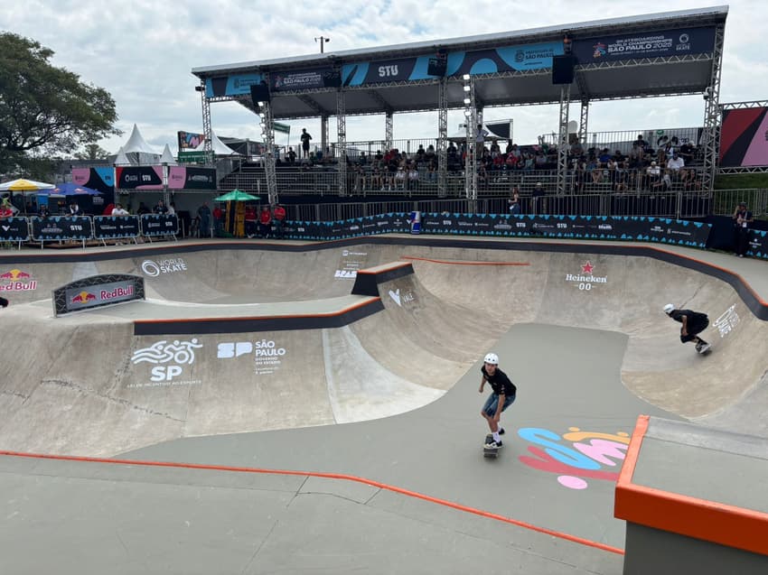 Aquecimento da segunda bateria do park nas quartas do Mundial de Skate (Foto: Beatriz Pinheiro/Lance!)