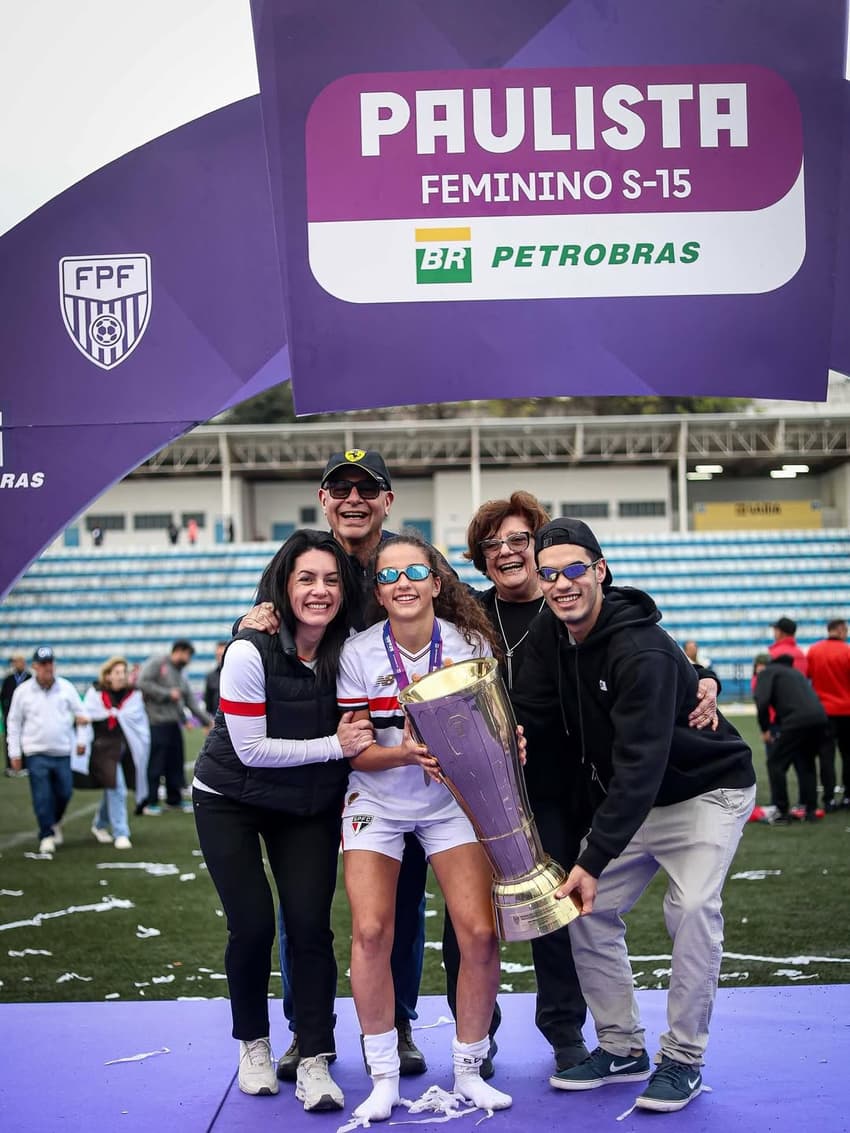 Família de Pietra Lucci. (Divulgação)