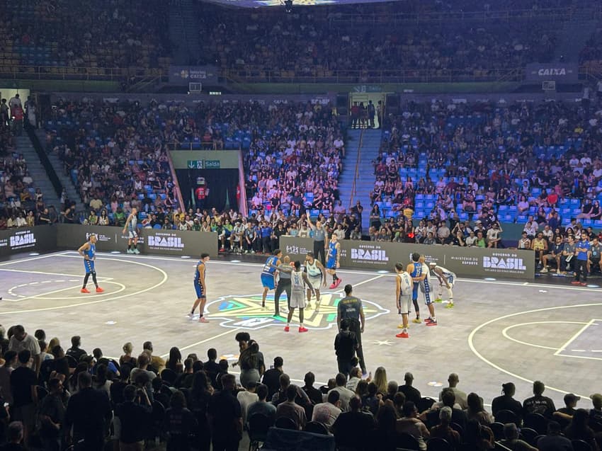 Final entre Time Wini e Time Shamell no Jogo das Estrelas do NBB (Foto: Isabella Zuppo)