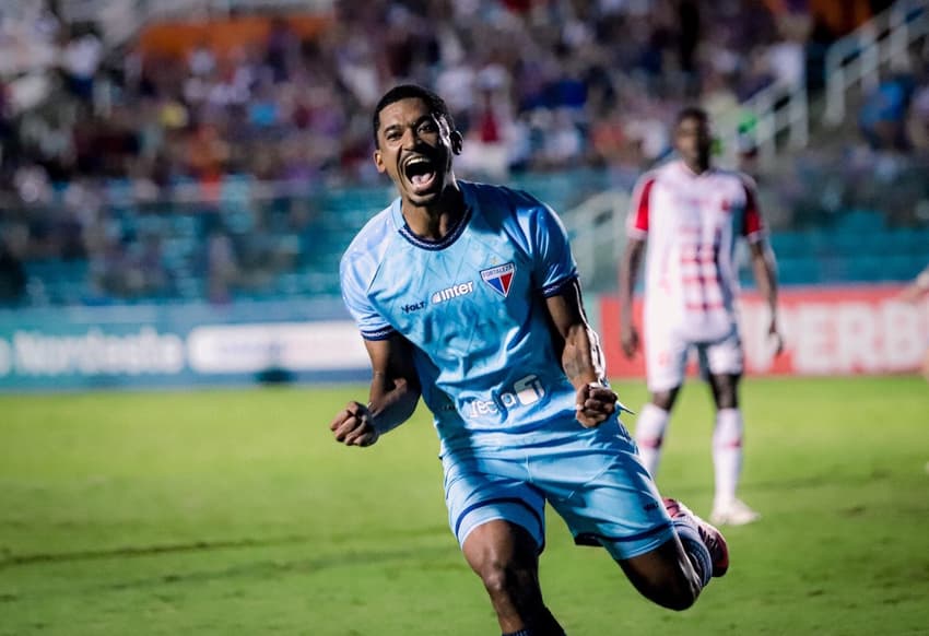 Comemoração de Welliton, do Fortaleza (Foto: Mateus Lotif/FEC)