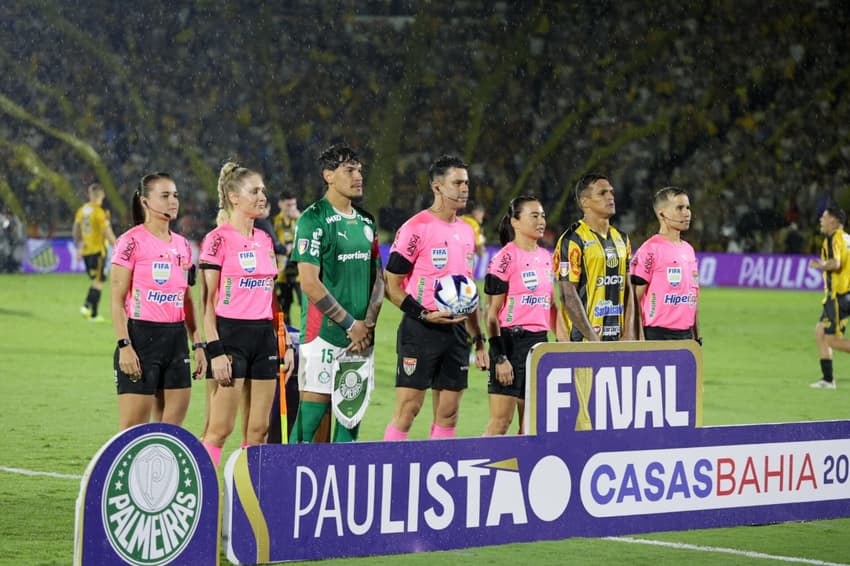 Gustavo Gómez se tornou o maior campeão da história do Palmeiras (Foto: Fernando Vieira Sá/ Agência F8/Gazeta Press)