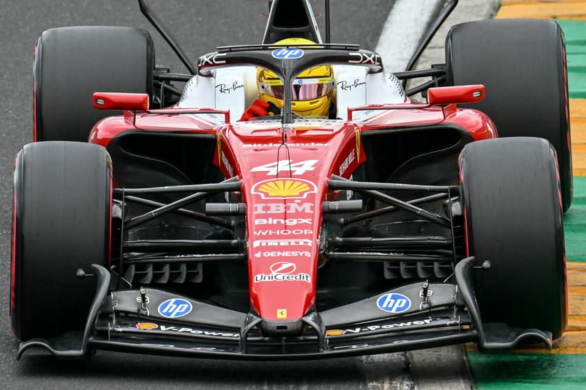 Lewis Hamilton durante classificação para o GP da Austrália na Fórmula 1 (Foto: Paul Crock / AFP)