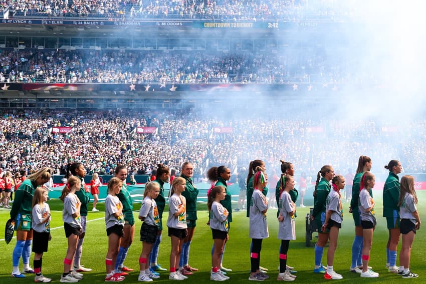 Denver Summit em campo antes de a bola rolar (Foto: Reprodução/Denver Summit)