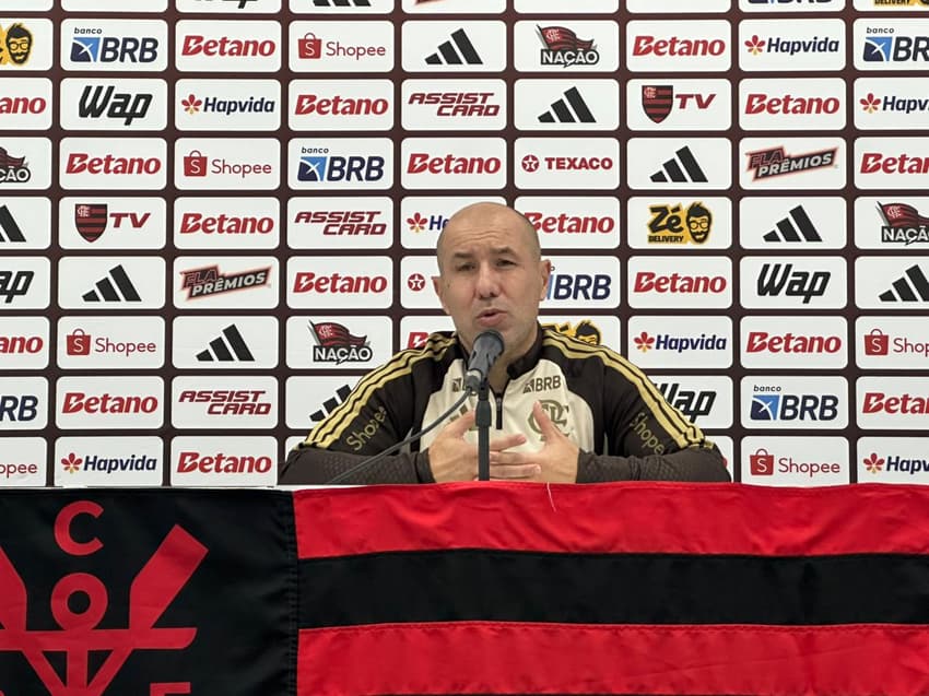 Leonardo Jardim após Botafogo x Flamengo (Foto: Lucas Bayer/Lance!)