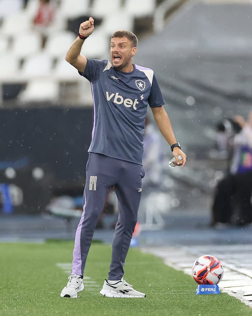 Martín Anselmi, técnico do Botafogo