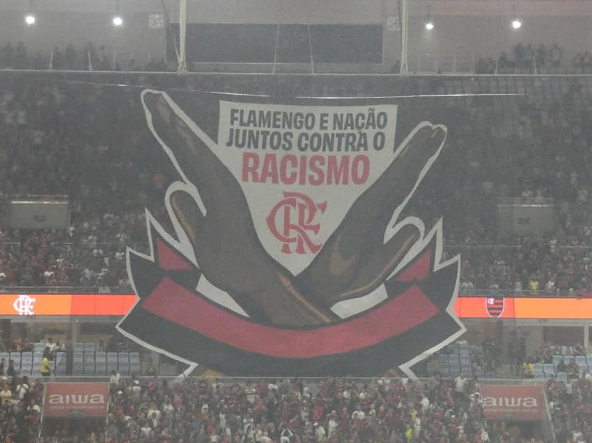 Mosaico do Flamengo na ação contra o racismo (Foto: Lucas Bayer/Lance!)