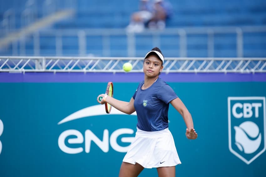 Nauhany Silva em ação na Copa Cosat 14 anos (Foto: Luiz Cândido/CBT)