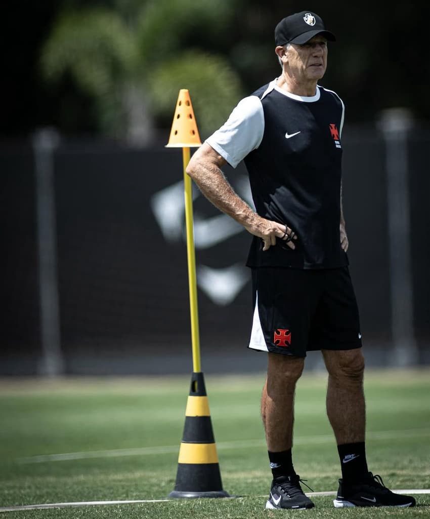 Renato Gaúcho em seu primeiro treino no Vasco (Foto: Matheus Lima/Vasco)