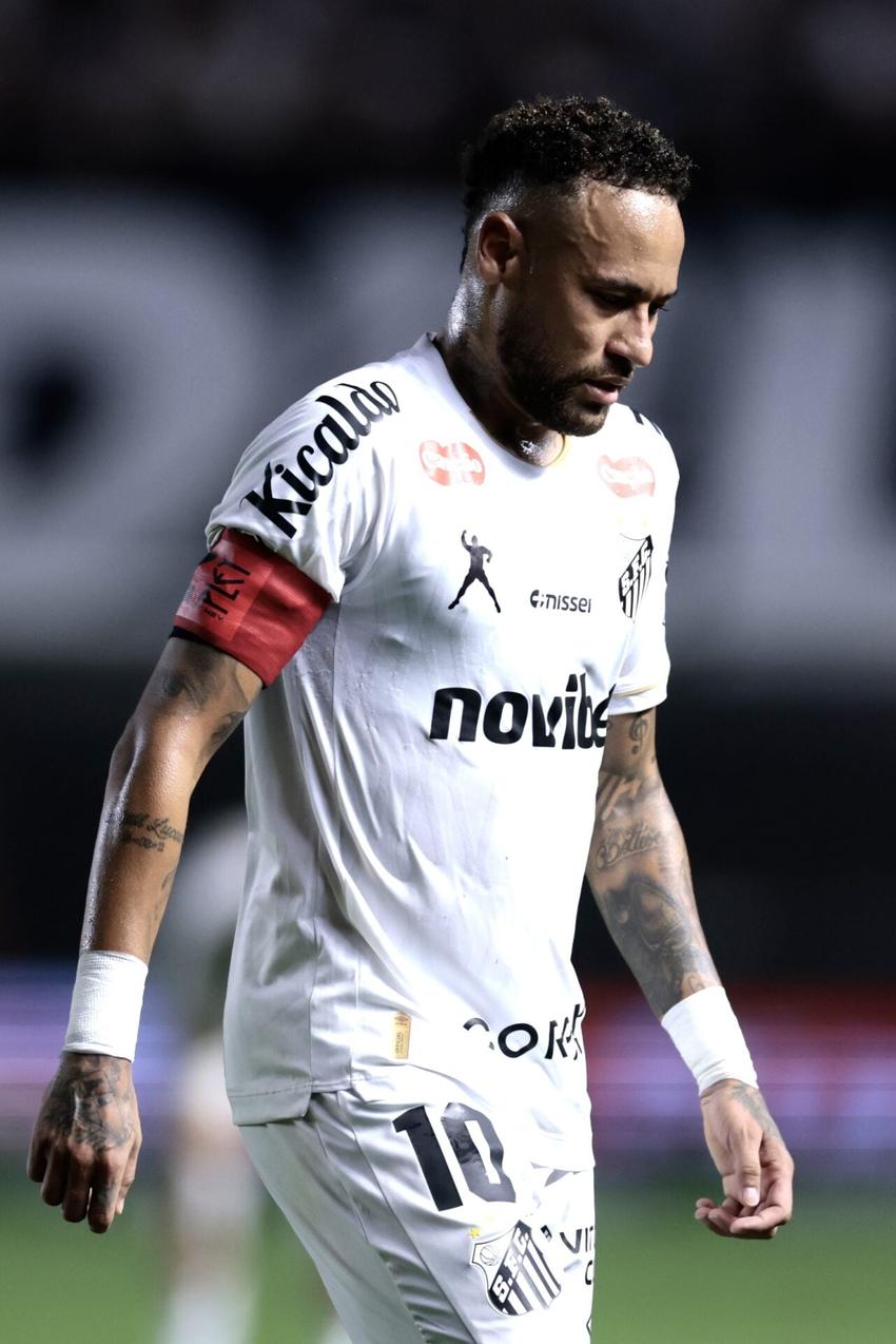 Neymar foi titular na vitória do Santos diante do Atlético-MG. (Foto: Marcello Zambrana/AGIF/Folhapress)