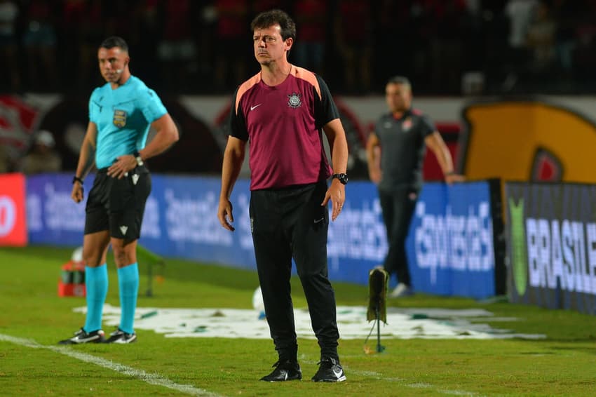 Timão ainda não balançou as redes no Brasileirão desde a chegada de Fernando Diniz (Foto: Walmir Cirne/AGIF/Folhapress)