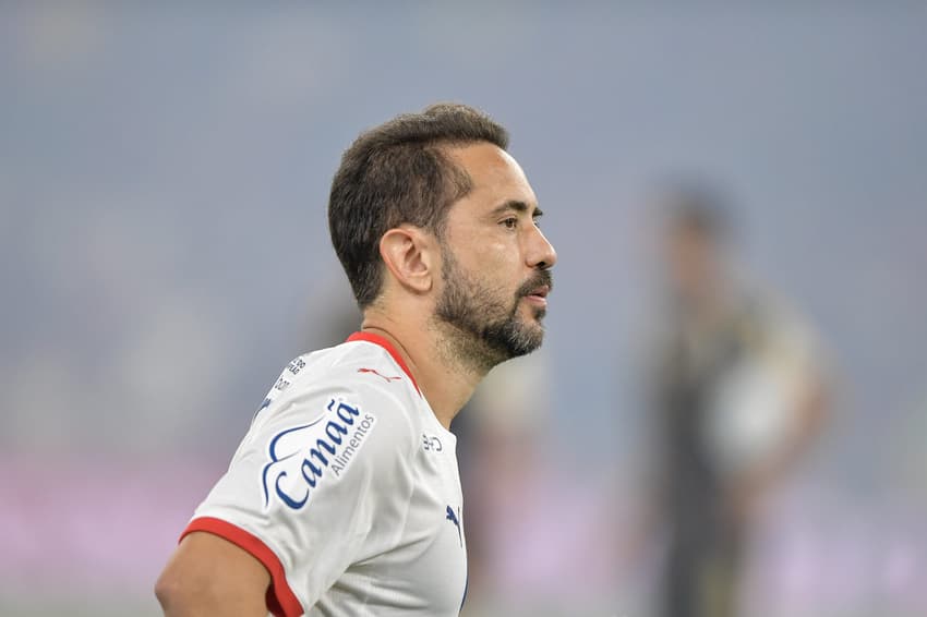 Éverton Ribeiro antes de Flamengo x Bahia (Foto: Thiago Ribeiro/AGIF/Folhapress)