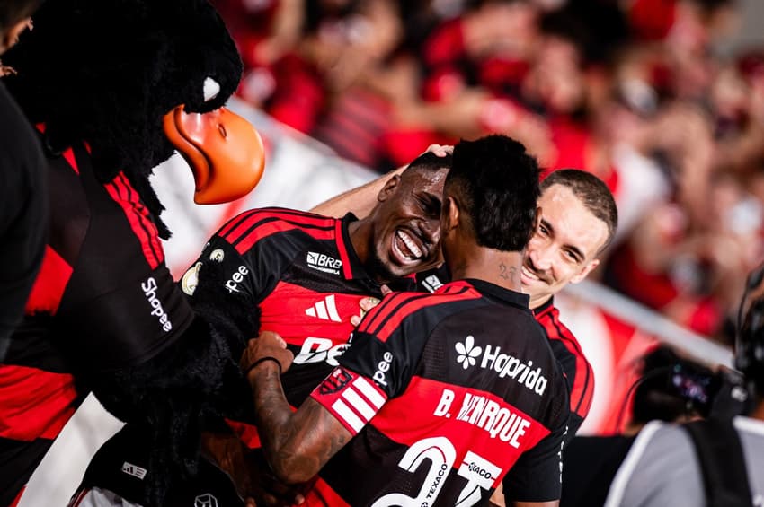 RIO DE JANEIRO, RJ, BRASIL, 22.04.2026: ESPORTE-FUTEBOL-COPA DO BRASIL - Em jogo válido pela quinta fase da Copa do Brasil de 2026 o Flamengo recebe a equipe do Vitoria no Estádio do Maracanã, no Rio de Janeiro.(Foto: Thiago Mendes/W9 PRESS/Folhapress)