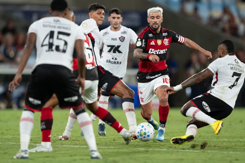 O jogo de volta está marcado para 14 de maio, no Barradão (Foto: Jorge Rodrigues/AGIF/Folhapress)