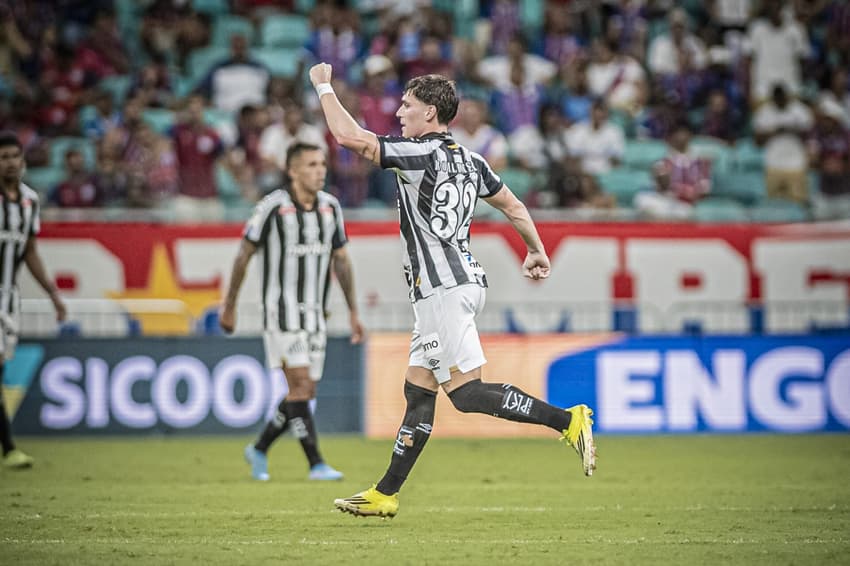 Rollheiser afirma que vitória do Santos escapou 'por um detalhe' e comemora sua atuação