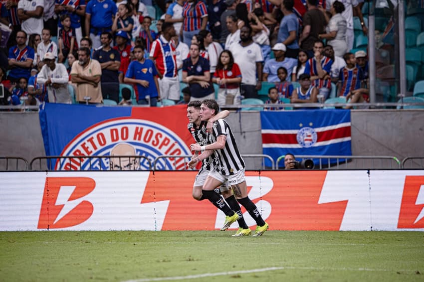 Rollheiser atuando pelo Santos diante do Bahia. (Foto: Weziopress/Thenews2/Folhapress)