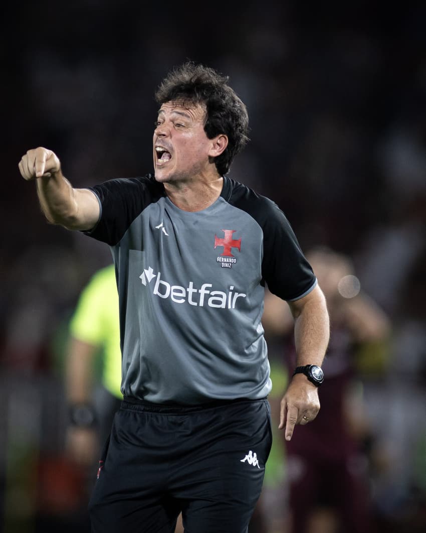 Fernando Diniz na partida entre Vasco x Fluminense pela Copa do Brasil (Foto: Matheus Lima/Vasco)