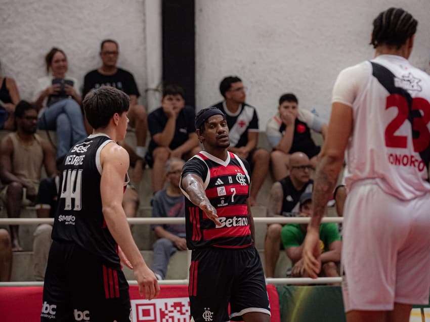 Flamengo e Vasco pelo NBB (Foto: PaulaReis/Flamengo)