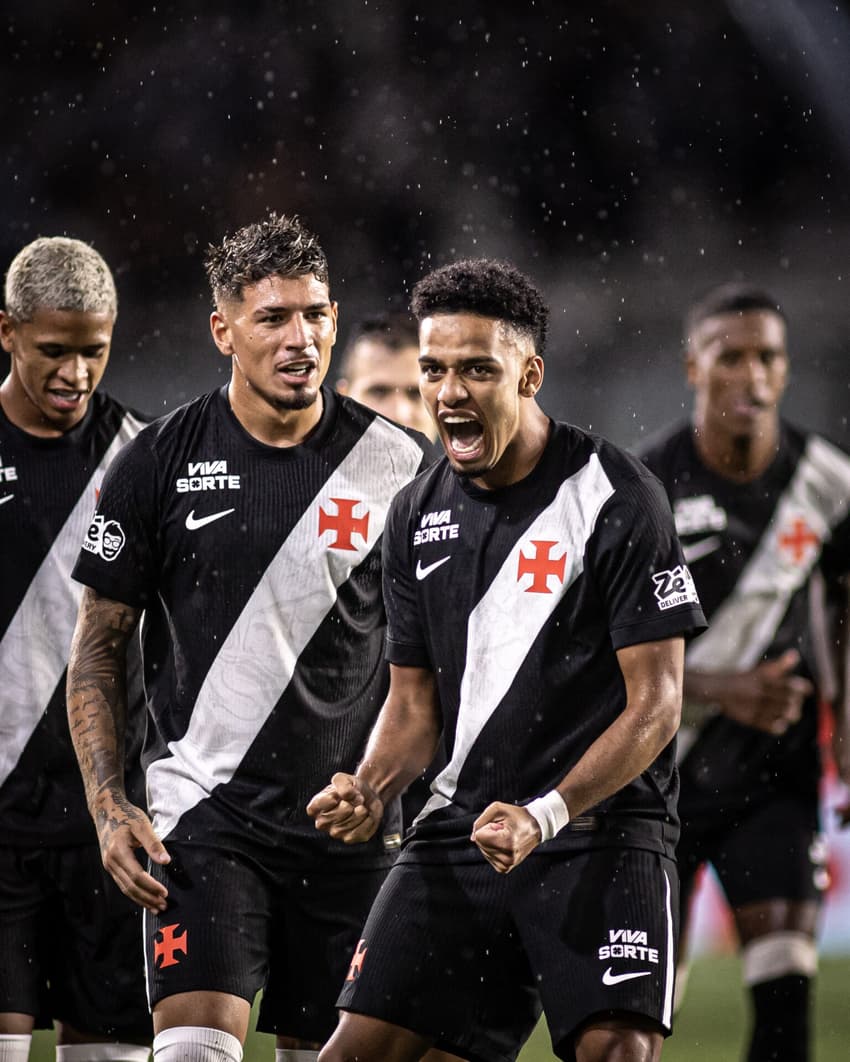 Brenner comemora o gol do Vasco na vitória por 2 a 0 no Campeonato Carioca de 2025 (Foto: Matheus Lima/Vasco)