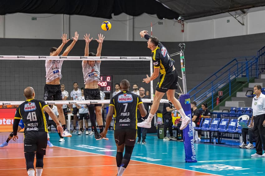 Franco em Praia Clube x Guarulhos pelas quartas de final da Superliga Masculina 25/26 (Foto: Bruno Cunha)