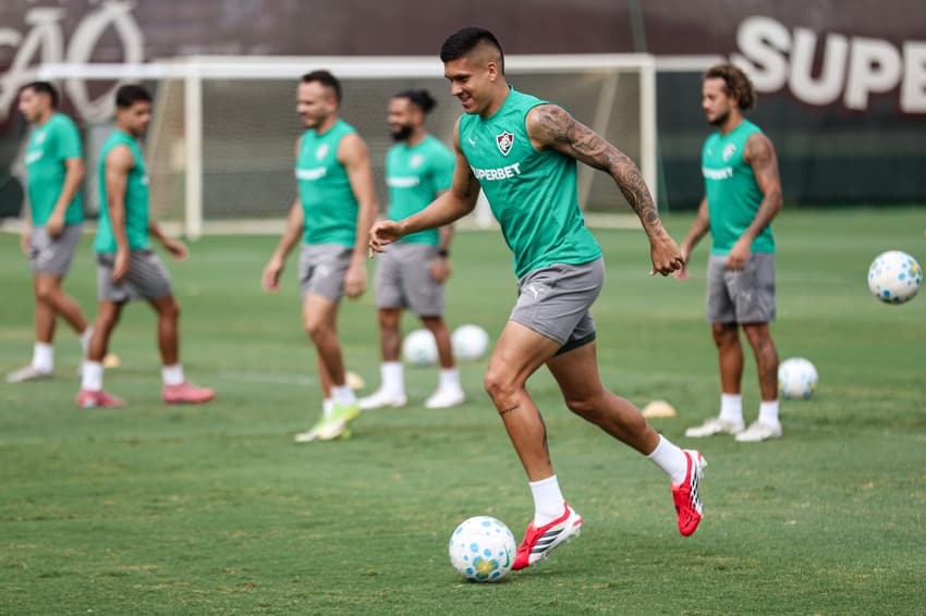 Julián Millán em treino do Fluminense (Foto: Lucas Merçon/ Fluminense FC)
