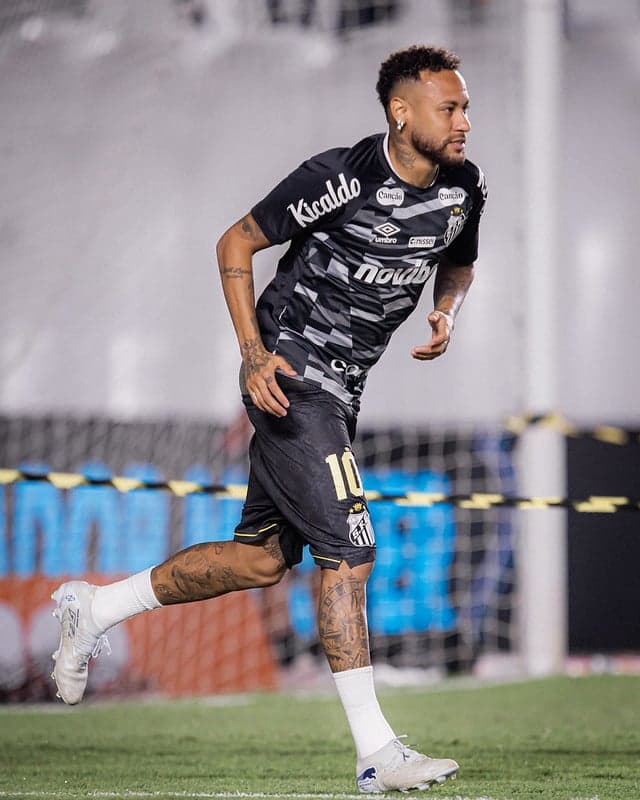 Neymar acumula sete jogos com a camisa do Santos nesta temporada. (Foto: Raul Baretta/ Santos FC)