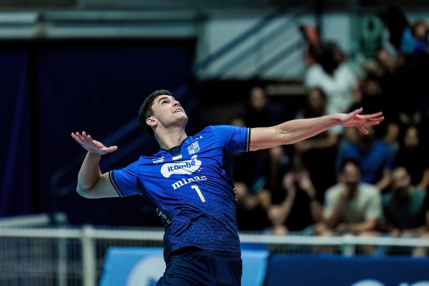 Leo Lukas, do Minas, em ação nas quartas de final da Superliga Masculina 25/26 (Foto: Hedgard Moraes/MTC)