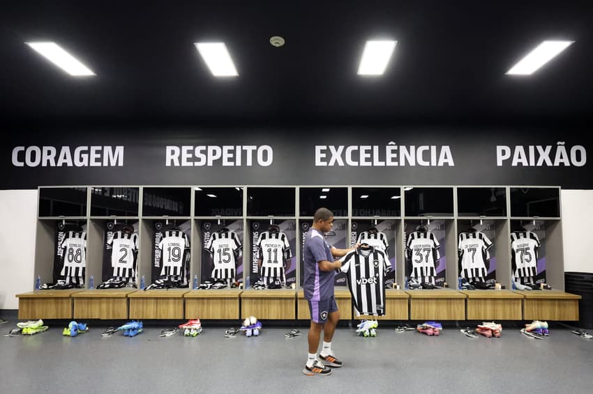Vestiário do Botafogo para o jogo com a Chapecoense (Foto: Vítor Silva/Botafogo)