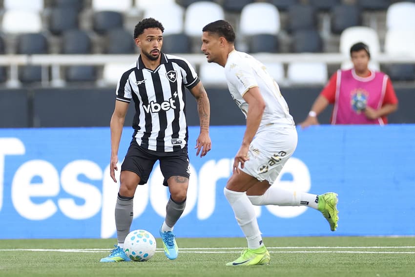Vitinho em ação em Botafogo x Chapecoense (Foto: Vítor Silva/Botafogo)
