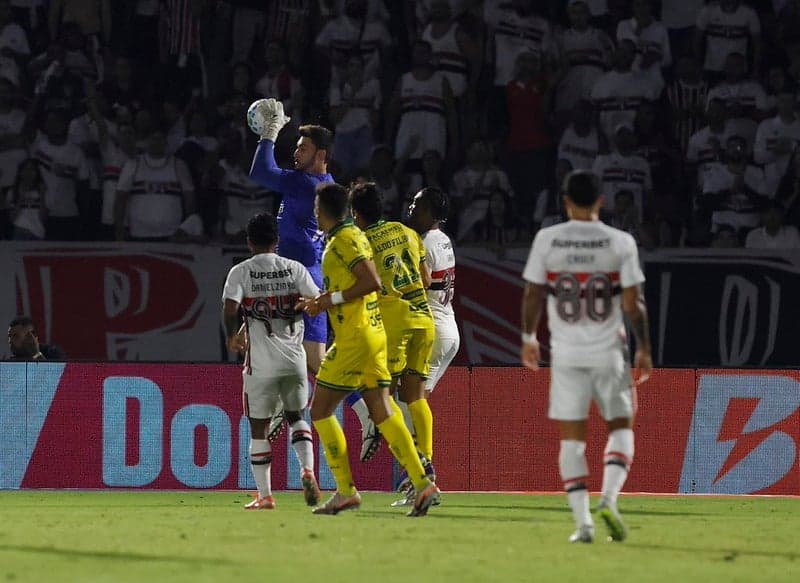 Luciano entra para história do São Paulo ao marcar o gol da vitória (Foto: Rubens Chiri / São Paulo FC)