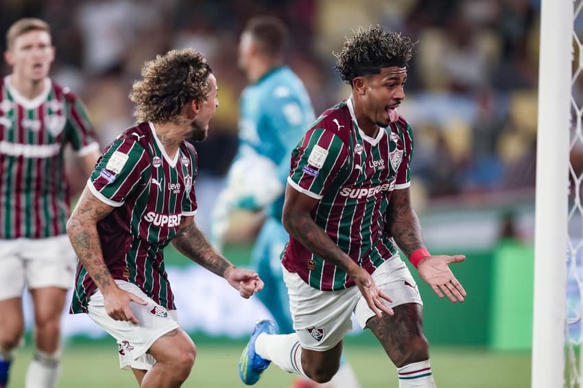 John Kennedy e Guga comemoram gol do Fluminense (Foto: Marcelo Gonçalves/ Fluminense FC)
